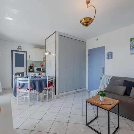 Soleil Levant 1 Et 2-1 By Interhome * Leucate