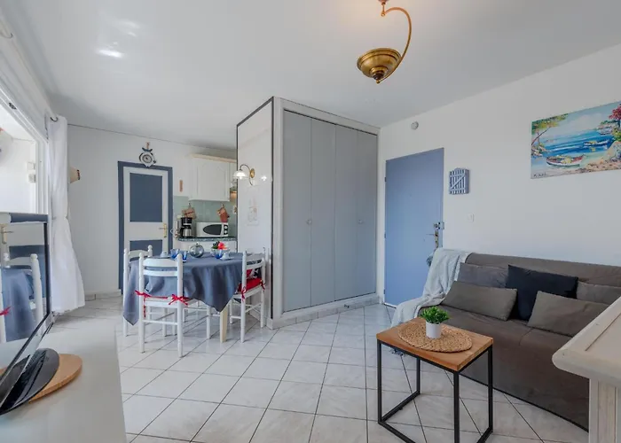 Soleil Levant 1 Et 2-1 By Interhome * Leucate