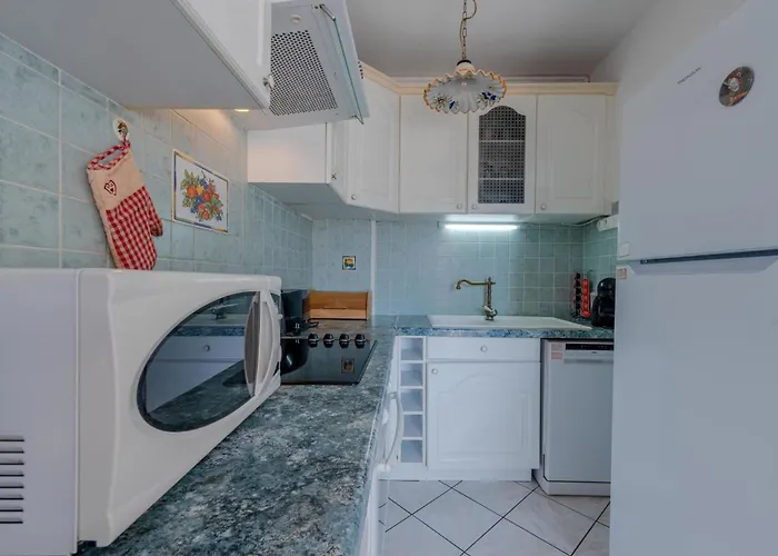 Soleil Levant 1 Et 2-1 By Interhome * Leucate