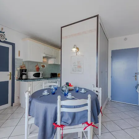 Soleil Levant 1 Et 2-1 By Interhome Apartment *